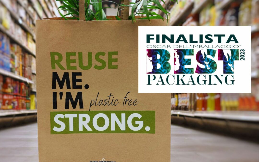 The Fibreform ReuseMe paper shopping bag finalist for the Best Packaging Award 2023